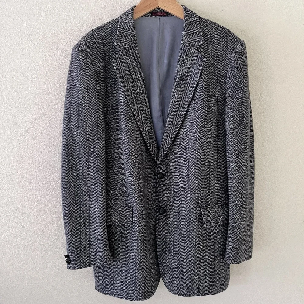 Mens Tweed Blazer Sport Coat Size 40L Wool Herringbone Gray Vintage Two Button
